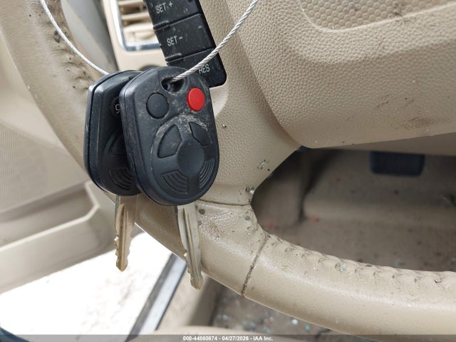 44860874 :رقم المزاد ، 1FMCU0EG5AKD45887 vin ، 2010 Ford Escape Limited مزاد بيع