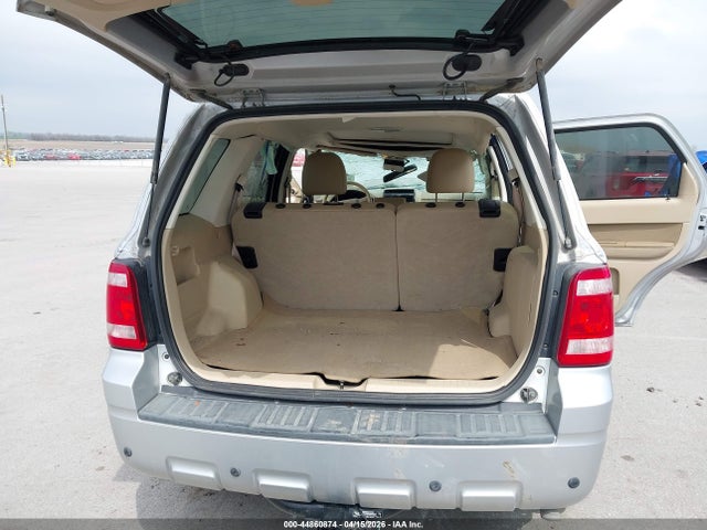 44860874 :رقم المزاد ، 1FMCU0EG5AKD45887 vin ، 2010 Ford Escape Limited مزاد بيع