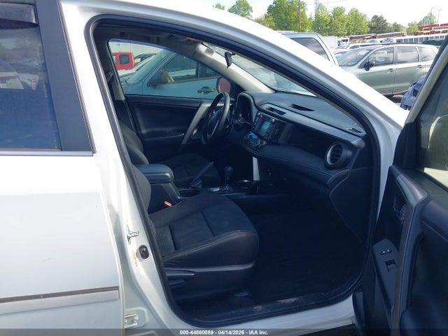 Aukcja sprzedaży 2018 Toyota Rav4 Xle, vin: JTMWFREV8JJ167493, numer aukcji: 44860889