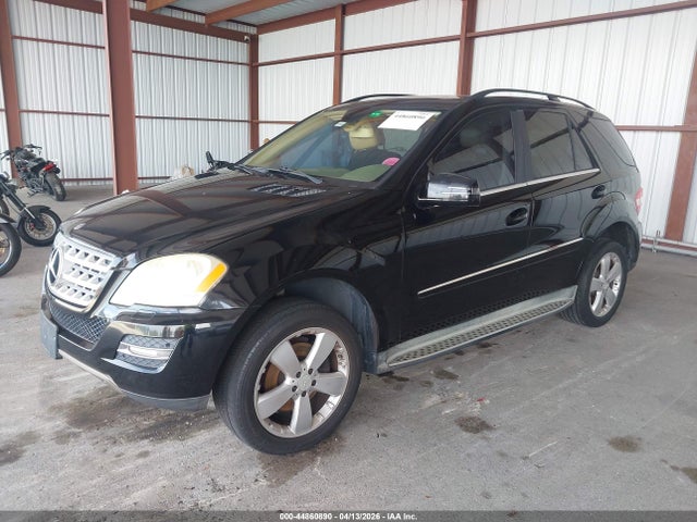 2011 MERCEDES-BENZ ML 350 4JGBB8GB1BA745390 Photo 1