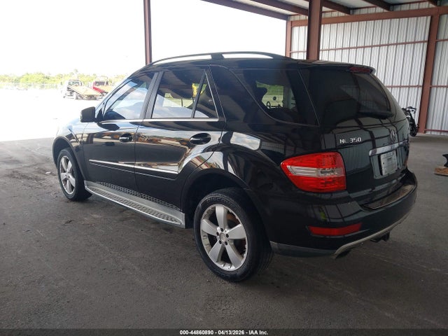 2011 MERCEDES-BENZ ML 350 4JGBB8GB1BA745390 Photo 2