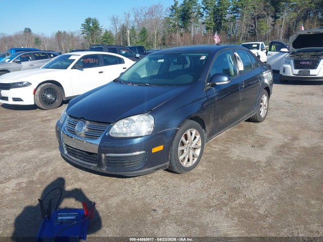 44860917 :رقم المزاد ، 3VWRX7AJXAM148266 vin ، 2010 Volkswagen Jetta Limited Edition مزاد بيع