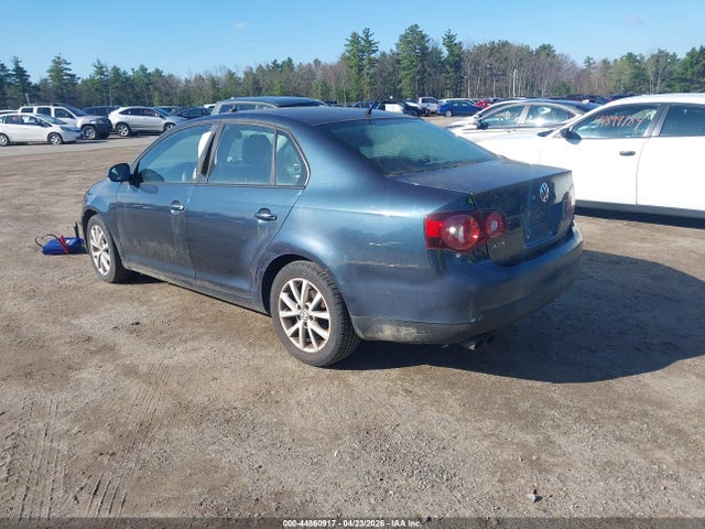 44860917 :رقم المزاد ، 3VWRX7AJXAM148266 vin ، 2010 Volkswagen Jetta Limited Edition مزاد بيع