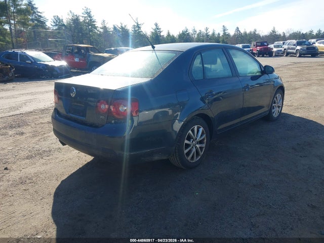 44860917 :رقم المزاد ، 3VWRX7AJXAM148266 vin ، 2010 Volkswagen Jetta Limited Edition مزاد بيع