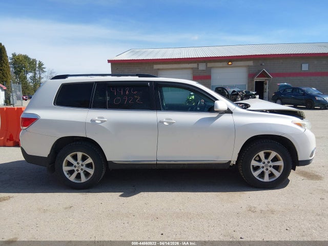 2011 Toyota Highlander Se V6 მანქანა იყიდება აუქციონზე, vin: 5TDBK3EH9BS091269, აუქციონის ნომერი: 44860922