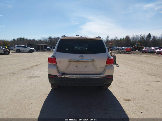 2011 Toyota Highlander Se V6 მანქანა იყიდება აუქციონზე, vin: 5TDBK3EH9BS091269, აუქციონის ნომერი: 44860922