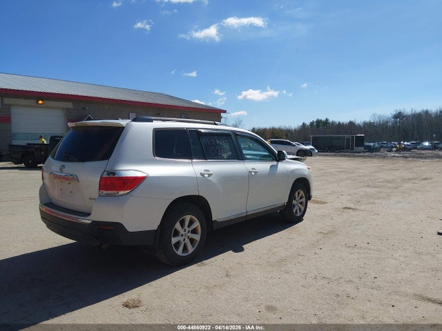 2011 Toyota Highlander Se V6 მანქანა იყიდება აუქციონზე, vin: 5TDBK3EH9BS091269, აუქციონის ნომერი: 44860922