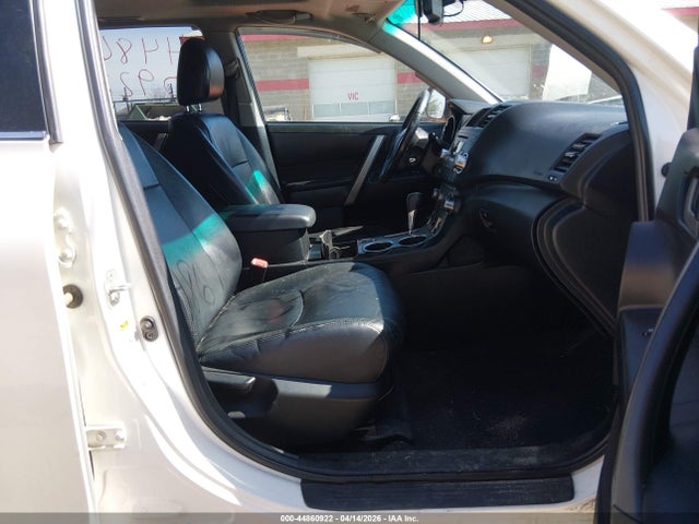 2011 Toyota Highlander Se V6 მანქანა იყიდება აუქციონზე, vin: 5TDBK3EH9BS091269, აუქციონის ნომერი: 44860922