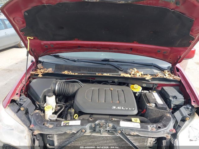 2014 Chrysler Town & Country Touring მანქანა იყიდება აუქციონზე, vin: 2C4RC1BG9ER124960, აუქციონის ნომერი: 44860950