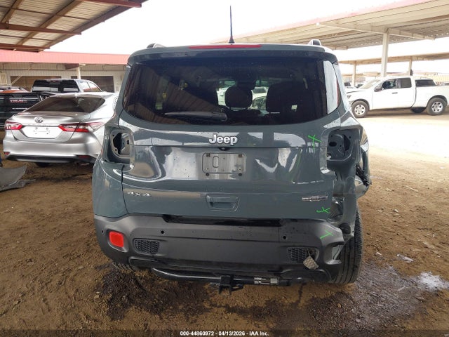 ZACCJBBB0JPG85939 Jeep Renegade Latitude 4x4