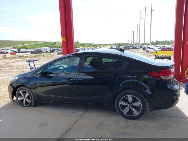 Продажа на аукционе авто 2018 Kia Forte S, vin: 3KPFL4A72JE283823, номер лота: 44860980