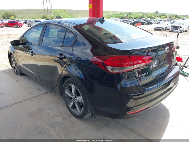 Продажа на аукционе авто 2018 Kia Forte S, vin: 3KPFL4A72JE283823, номер лота: 44860980