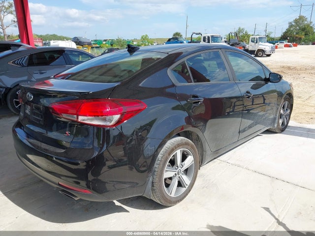 Продажа на аукционе авто 2018 Kia Forte S, vin: 3KPFL4A72JE283823, номер лота: 44860980