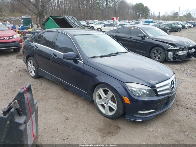 2011 MERCEDES-BENZ C 300 WDDGF8BB9BR134164