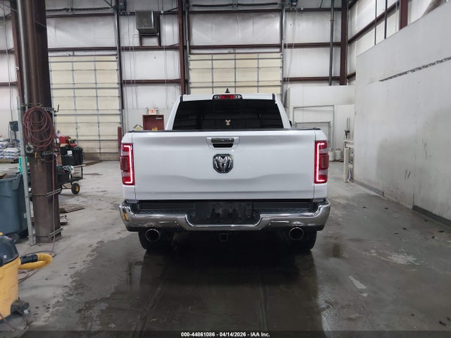 1C6SRFJT6NN120851 RAM 1500 Laramie 4x4 5&#039;7 Box