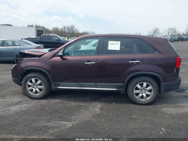 Auction sale of the 2011 Kia Sorento Lx, vin: 5XYKT3A15BG182090, lot number: 44861123