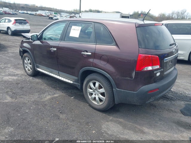 Auction sale of the 2011 Kia Sorento Lx, vin: 5XYKT3A15BG182090, lot number: 44861123