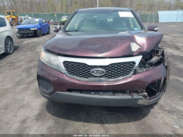 Auction sale of the 2011 Kia Sorento Lx, vin: 5XYKT3A15BG182090, lot number: 44861123