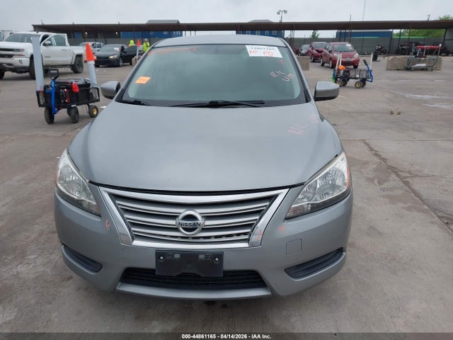2014 Nissan Sentra S მანქანა იყიდება აუქციონზე, vin: 3N1AB7AP9EY261520, აუქციონის ნომერი: 44861165