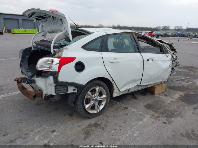 Ford FOCUS SE 2014 1FADP3F29EL162874 Image 4