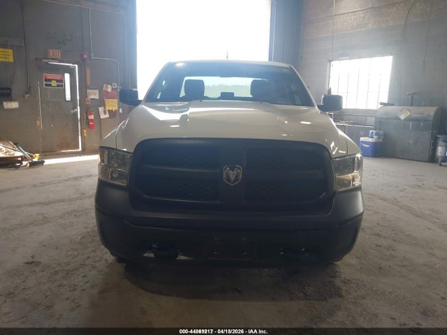 2018 Ram 1500 Tradesman  4x4 6'4 Box მანქანა იყიდება აუქციონზე, vin: 1C6RR7FG2JS284450, აუქციონის ნომერი: 44861217