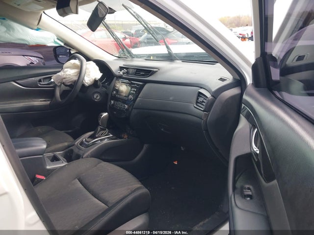 Продажа на аукционе авто 2017 Nissan Rogue S, vin: KNMAT2MT0HP546652, номер лота: 44861219