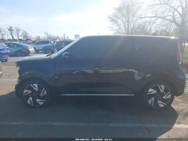 Продажа на аукционе авто 2023 Kia Soul Gt-line, vin: KNDJ53AU1P7849693, номер лота: 44861221