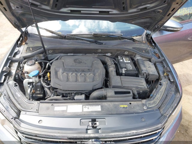 2018 Volkswagen Passat 2.0t R-line/2.0t S მანქანა იყიდება აუქციონზე, vin: 1VWAA7A33JC051475, აუქციონის ნომერი: 44861222