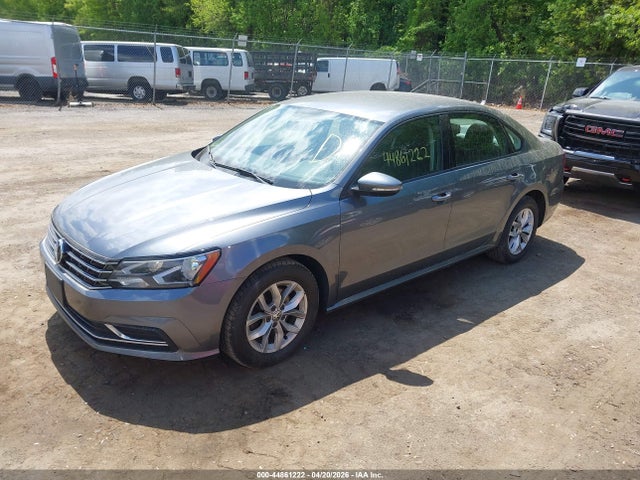 2018 Volkswagen Passat 2.0t R-line/2.0t S მანქანა იყიდება აუქციონზე, vin: 1VWAA7A33JC051475, აუქციონის ნომერი: 44861222