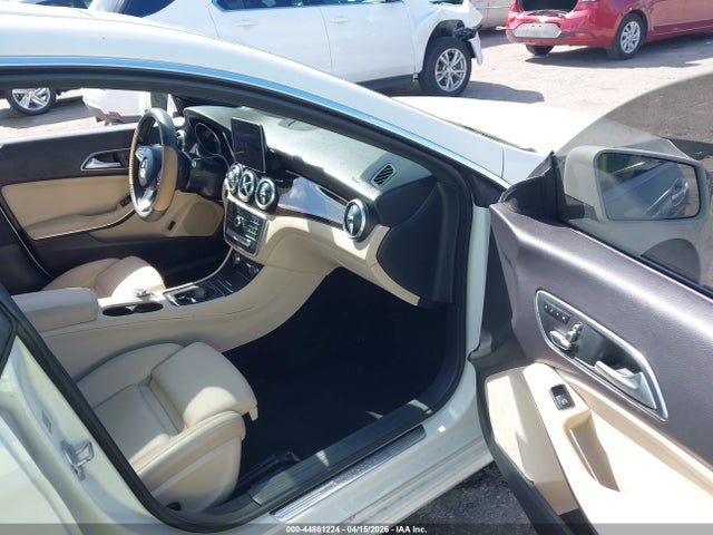 2018 Mercedes-benz Cla 250 4matic მანქანა იყიდება აუქციონზე, vin: WDDSJ4GB6JN561074, აუქციონის ნომერი: 44861224