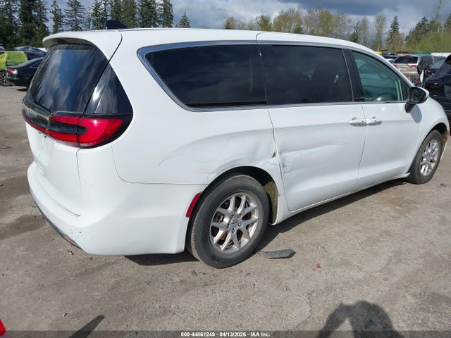 2023 CHRYSLER PACIFICA 2C4RC1BG3PR566913 Photo 3
