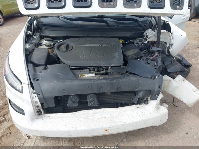 Продажа на аукционе авто 2016 Jeep Cherokee High Altitude, vin: 1C4PJLDS7GW347292, номер лота: 44861257
