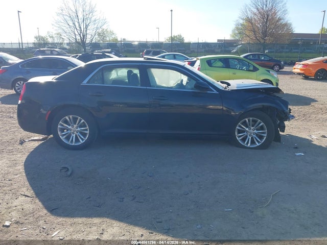 Aukcja sprzedaży 2019 Chrysler 300 Touring L, vin: 2C3CCAAG8KH675992, numer aukcji: 44861296