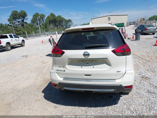 44861299 :رقم المزاد ، KNMAT2MT6JP531899 vin ، 2018 Nissan Rogue Sv مزاد بيع