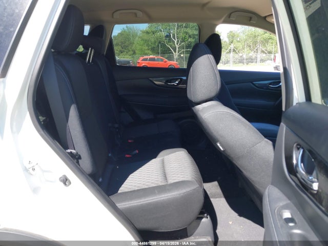 44861299 :رقم المزاد ، KNMAT2MT6JP531899 vin ، 2018 Nissan Rogue Sv مزاد بيع