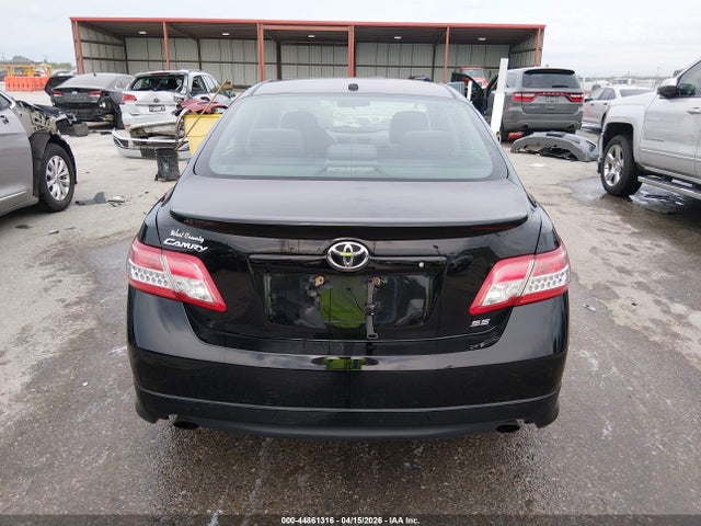 44861316 :رقم المزاد ، 4T1BF3EK3BU662181 vin ، 2011 Toyota Camry Se مزاد بيع