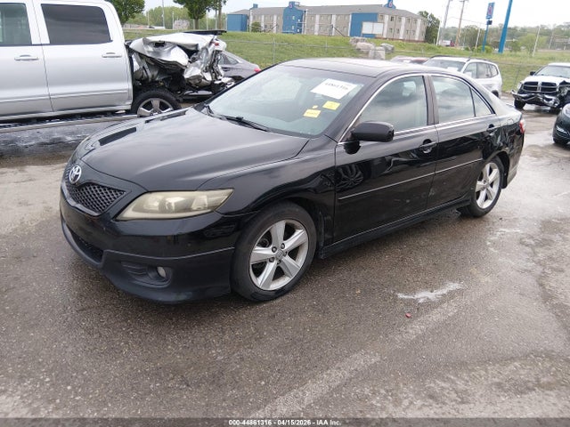 44861316 :رقم المزاد ، 4T1BF3EK3BU662181 vin ، 2011 Toyota Camry Se مزاد بيع