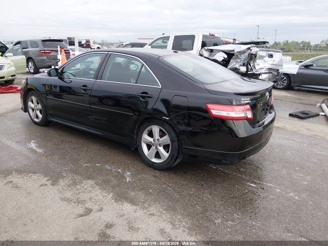 44861316 :رقم المزاد ، 4T1BF3EK3BU662181 vin ، 2011 Toyota Camry Se مزاد بيع