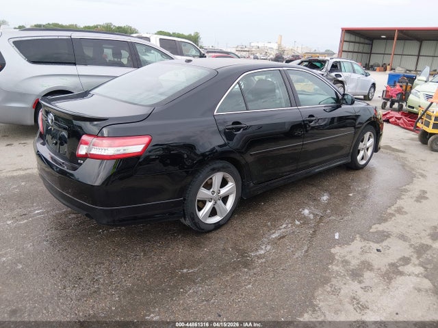 44861316 :رقم المزاد ، 4T1BF3EK3BU662181 vin ، 2011 Toyota Camry Se مزاد بيع