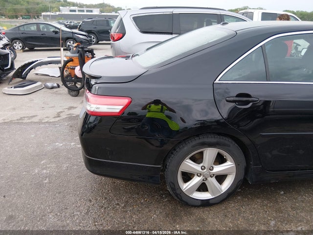 44861316 :رقم المزاد ، 4T1BF3EK3BU662181 vin ، 2011 Toyota Camry Se مزاد بيع