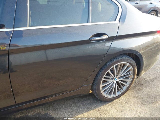 2017 Bmw 530i მანქანა იყიდება აუქციონზე, vin: WBAJA5C34HG897795, აუქციონის ნომერი: 44861320