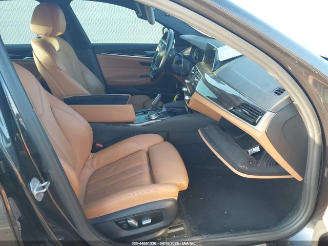 2017 Bmw 530i მანქანა იყიდება აუქციონზე, vin: WBAJA5C34HG897795, აუქციონის ნომერი: 44861320