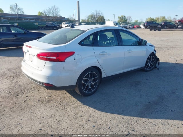 1FADP3H27JL306932 Ford FOCUS SEL