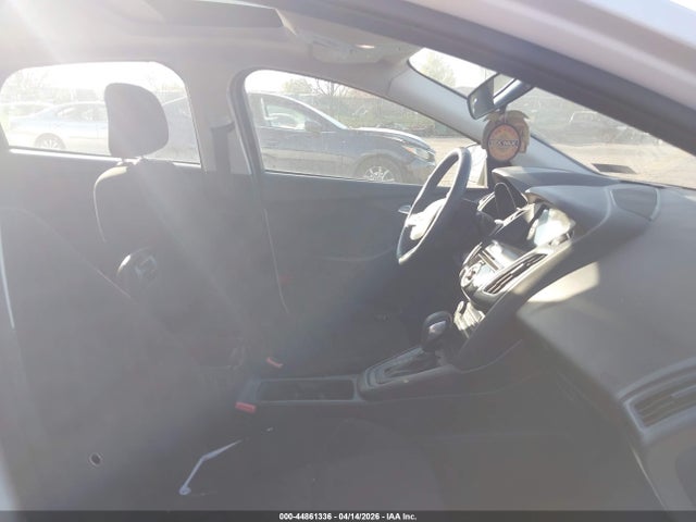 1FADP3H27JL306932 Ford FOCUS SEL