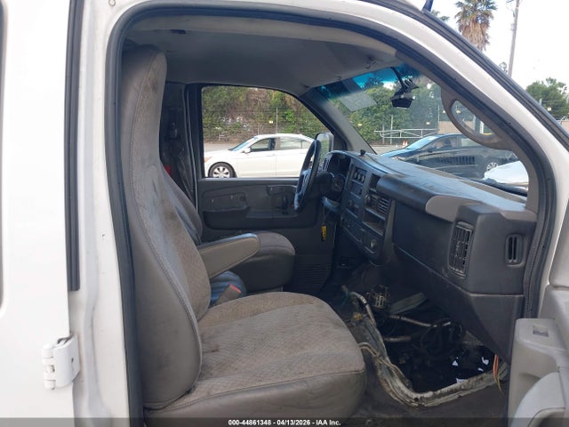 44861348 :رقم المزاد ، 1GTW7FCF3F1901388 vin ، 2015 Gmc Savana 2500 Work Van مزاد بيع