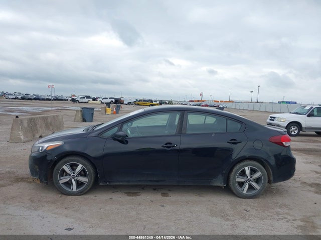 Продажа на аукционе авто 2018 Kia Forte S, vin: 3KPFL4A70JE226133, номер лота: 44861349