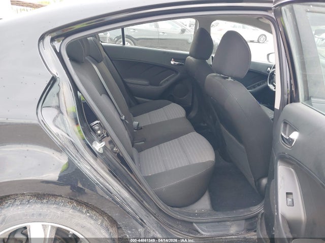 Продажа на аукционе авто 2018 Kia Forte S, vin: 3KPFL4A70JE226133, номер лота: 44861349