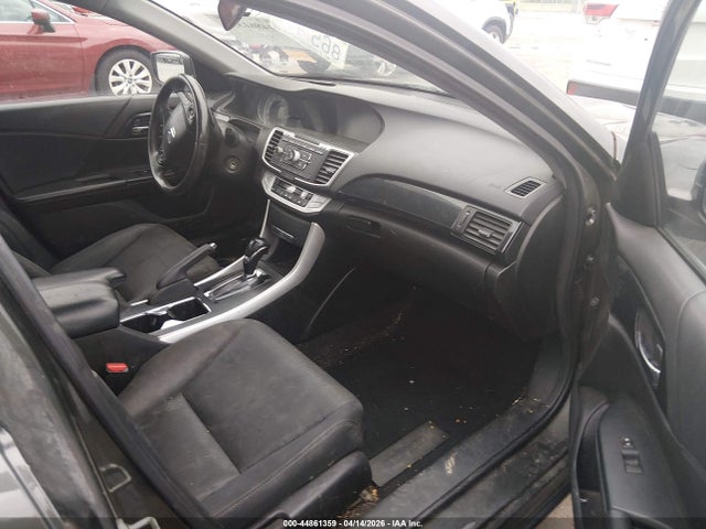 Продажа на аукционе авто 2014 Honda Accord Sport, vin: 1HGCR2F53EA152326, номер лота: 44861359