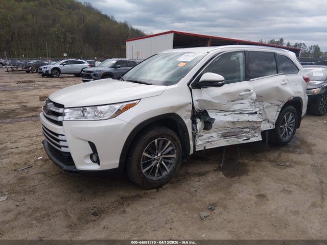 Aukcja sprzedaży 2018 Toyota Highlander Xle, vin: 5TDJZRFH3JS560864, numer aukcji: 44861379