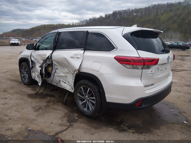 Aukcja sprzedaży 2018 Toyota Highlander Xle, vin: 5TDJZRFH3JS560864, numer aukcji: 44861379
